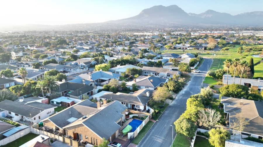 4 Bedroom Property for Sale in The Palms Western Cape